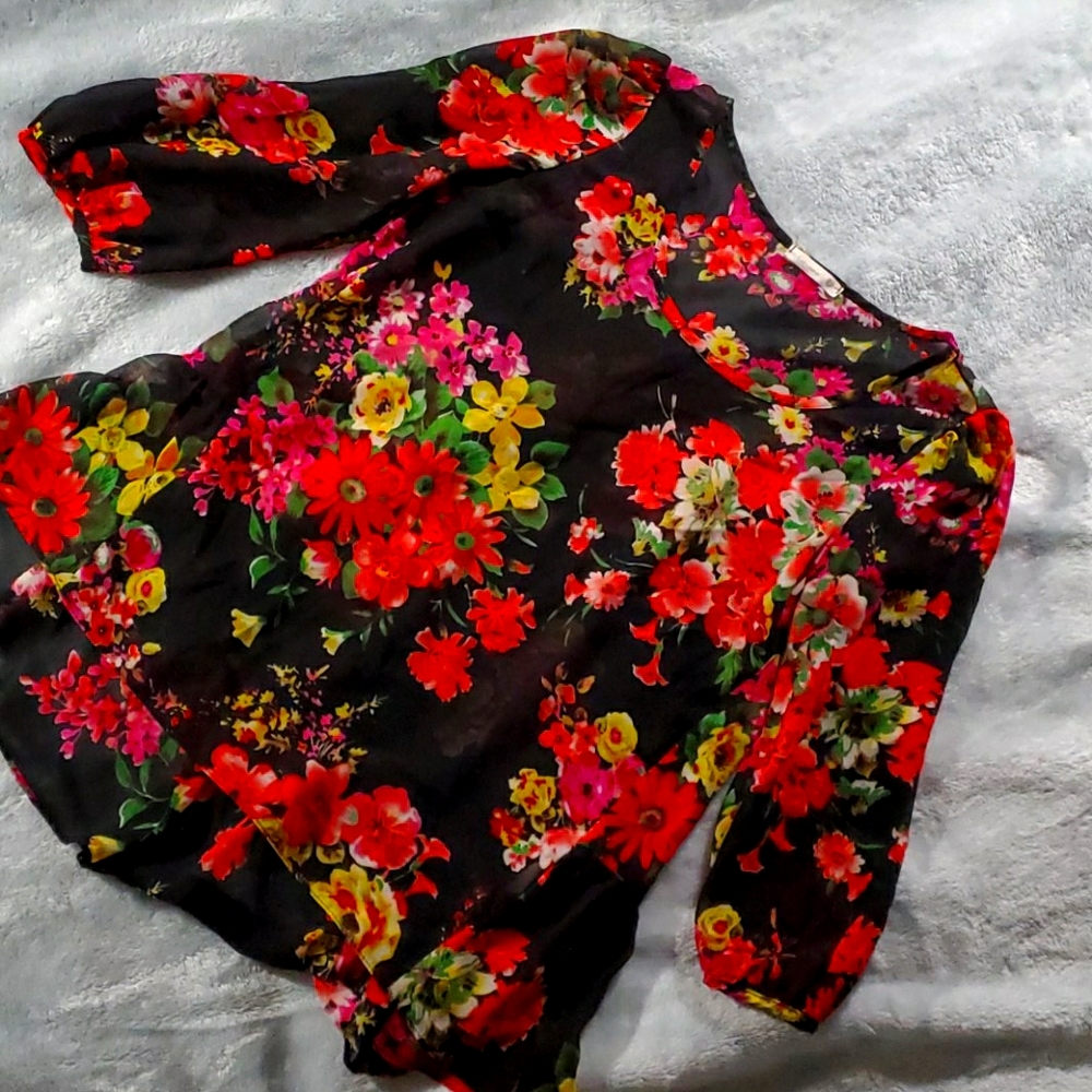 Floral top